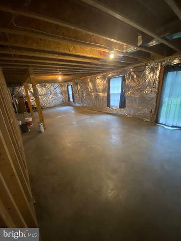 918 RAMBLE RUN RD, Baltimore, MD 21220