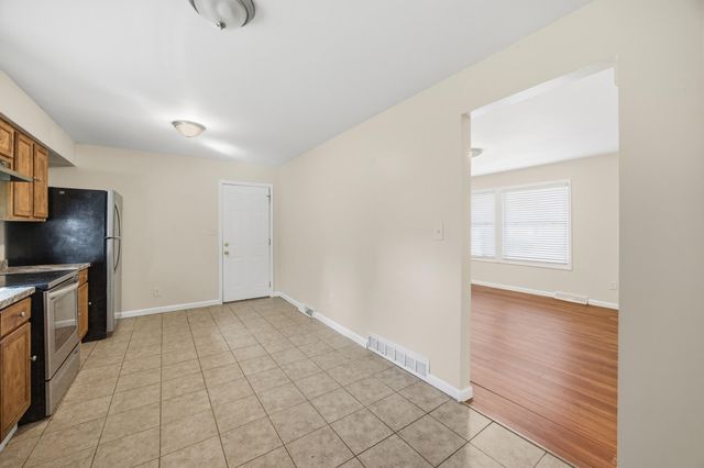 1262 Winburn Drive, Lexington, KY 40511