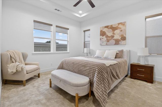 2102 White Oak Drive, Hollister, CA 95023