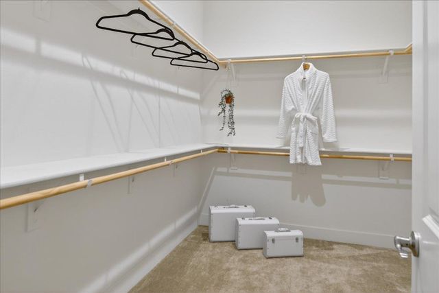 2102 White Oak Drive, Hollister, CA 95023