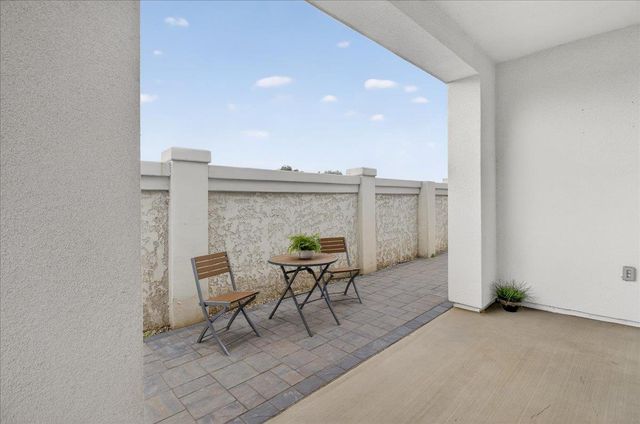 2102 White Oak Drive, Hollister, CA 95023