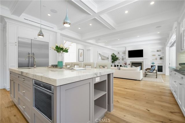 5111 Greenbush Avenue, Sherman Oaks, CA 91423