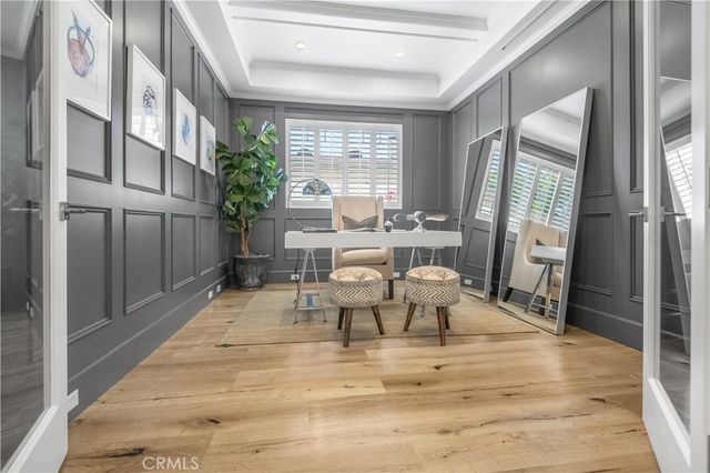 5111 Greenbush Avenue, Sherman Oaks, CA 91423