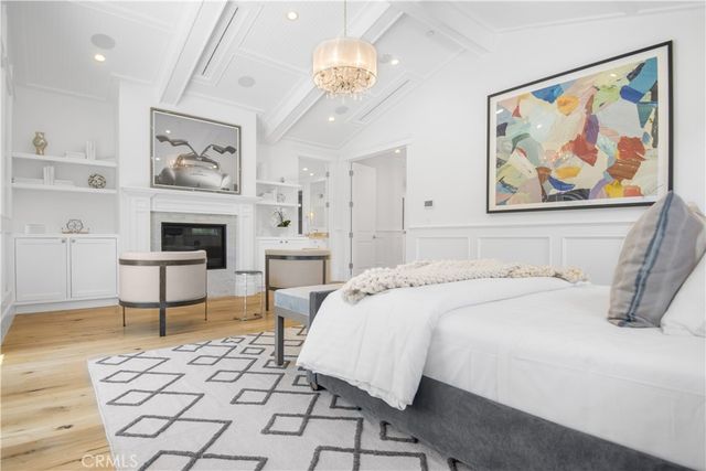 5111 Greenbush Avenue, Sherman Oaks, CA 91423