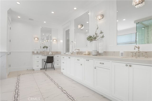 5111 Greenbush Avenue, Sherman Oaks, CA 91423