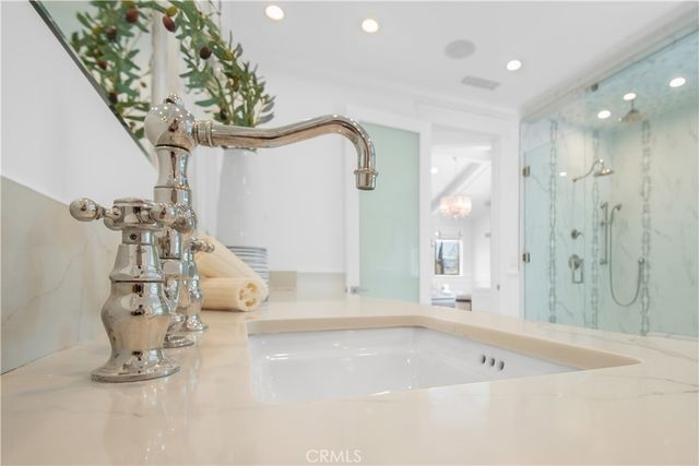 5111 Greenbush Avenue, Sherman Oaks, CA 91423