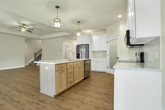 2726 Midora Drive, Evansville, IN 47711