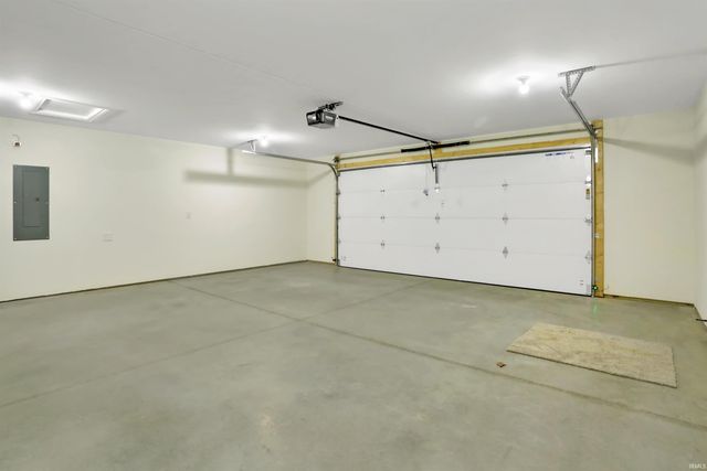 2726 Midora Drive, Evansville, IN 47711