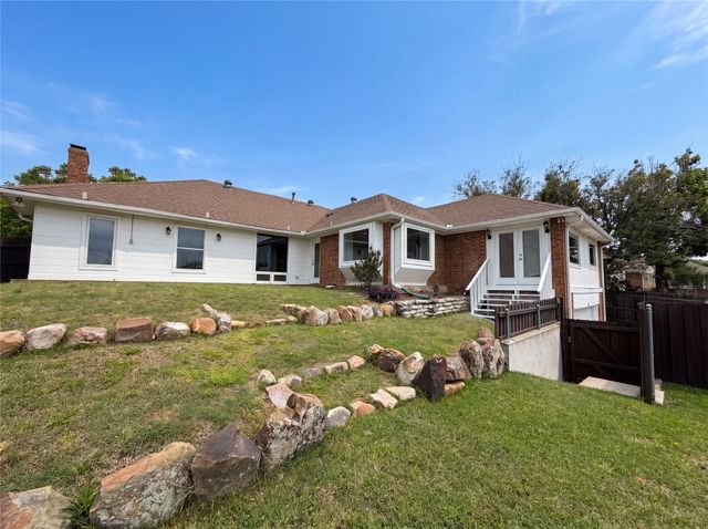 3434 Hightrail Lane, Garland, TX 75043
