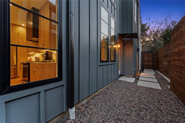 1230 Haines Avenue, Dallas, TX 75208