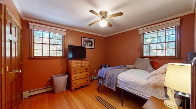 8 Nichols St, North Reading, MA 01864