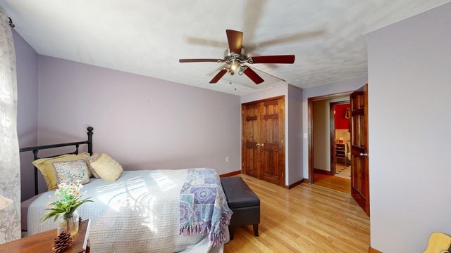 8 Nichols St, North Reading, MA 01864