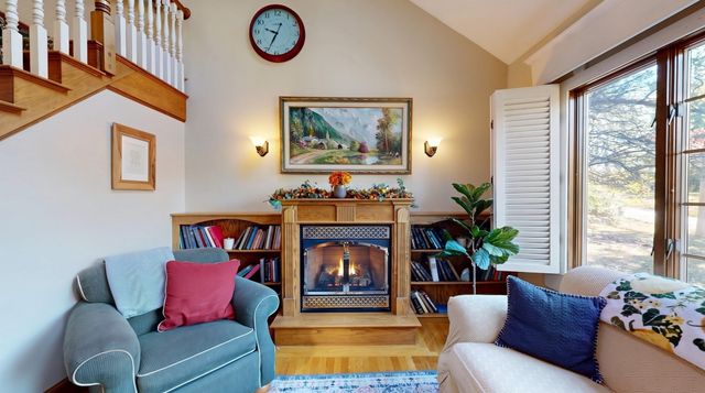 8 Nichols St, North Reading, MA 01864