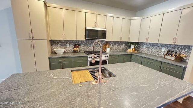 927 S Meyer Avenue, Tucson, AZ 85701