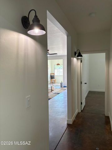 927 S Meyer Avenue, Tucson, AZ 85701