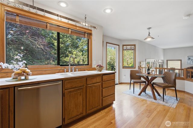15031 93rd Place NE, Bothell, WA 98011
