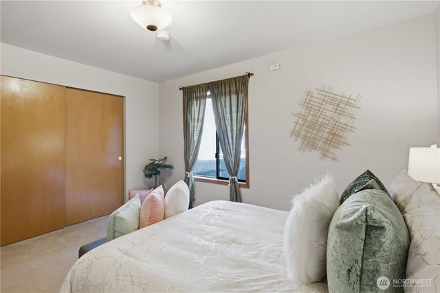 15031 93rd Place NE, Bothell, WA 98011