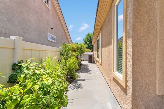 10577 Bridge Haven Road, Apple Valley, CA 92308