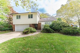 1066 Cedarhurst Street, North Woodmere, NY 11581