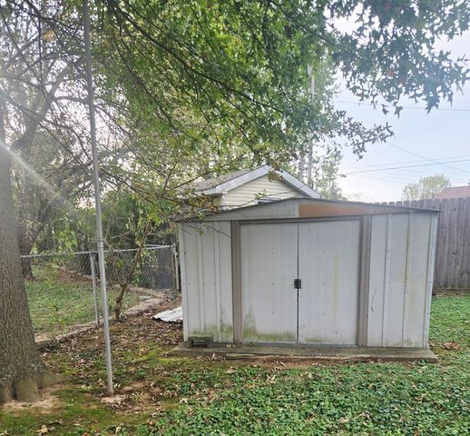 107 Wayside Drive, Hopkinsville, KY 42240