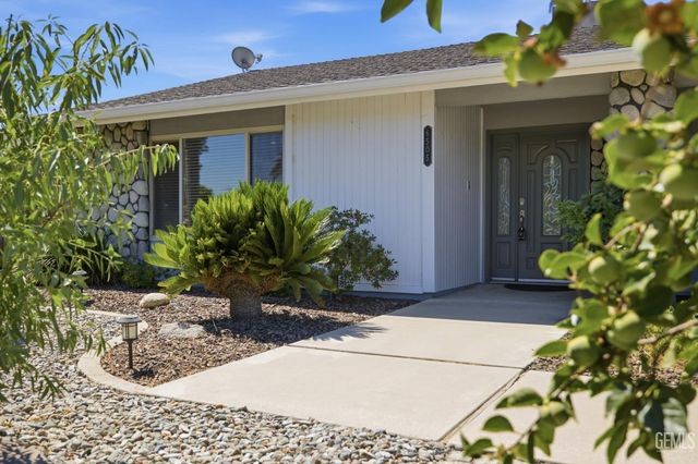 6505 Kearsarge Way, Bakersfield, CA 93309
