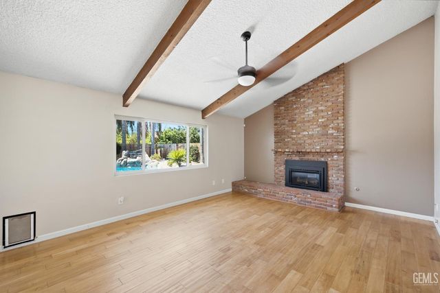 6505 Kearsarge Way, Bakersfield, CA 93309
