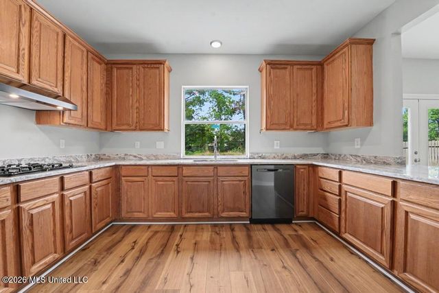 8218 Groveland Road, Ocean Springs, MS 39564