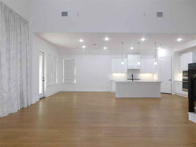 124 Nora Lane, Hickory Creek, TX 75065