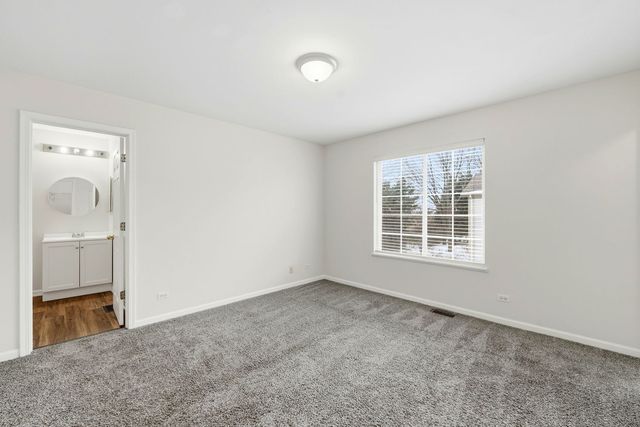 171 Monarch Drive, Streamwood, IL 60107