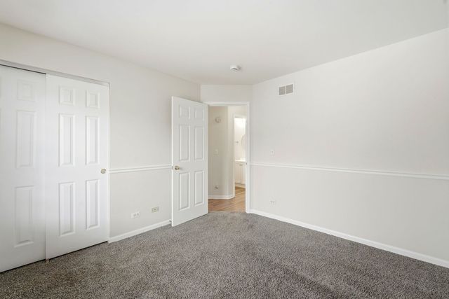 171 Monarch Drive, Streamwood, IL 60107