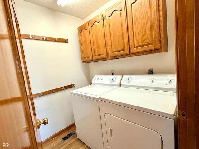 2020 Cheyenne Trail, Columbus, IN 47203