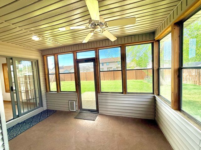 2020 Cheyenne Trail, Columbus, IN 47203