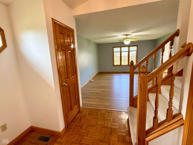 2020 Cheyenne Trail, Columbus, IN 47203