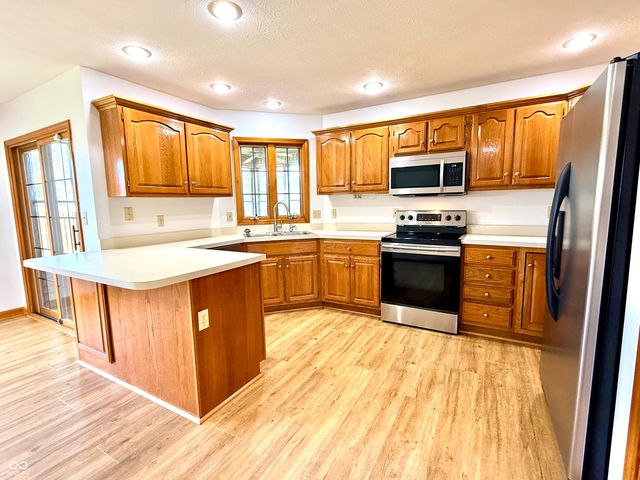2020 Cheyenne Trail, Columbus, IN 47203
