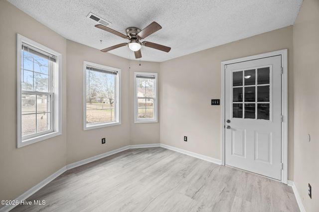 411 Candlewood Drive, Jacksonville, NC 28540