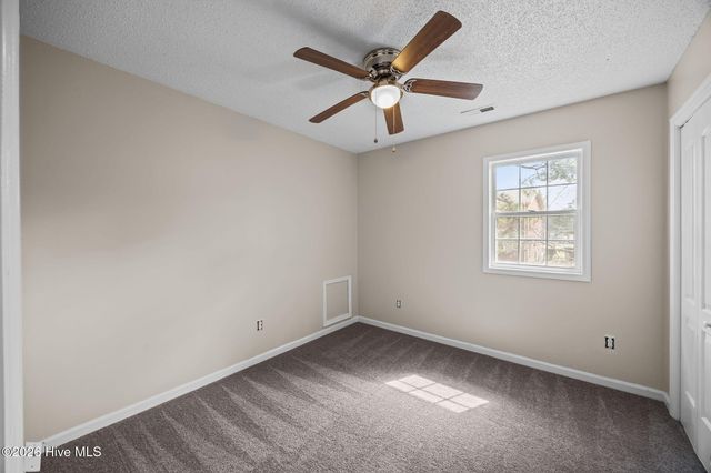 411 Candlewood Drive, Jacksonville, NC 28540