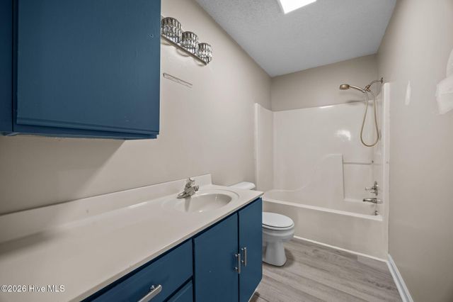 411 Candlewood Drive, Jacksonville, NC 28540