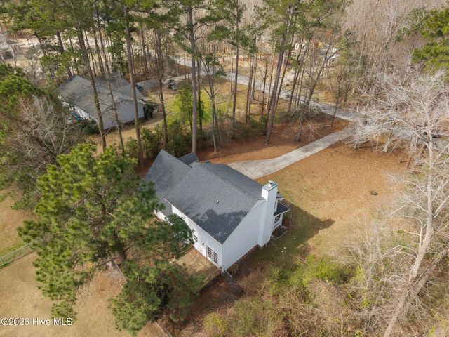 411 Candlewood Drive, Jacksonville, NC 28540
