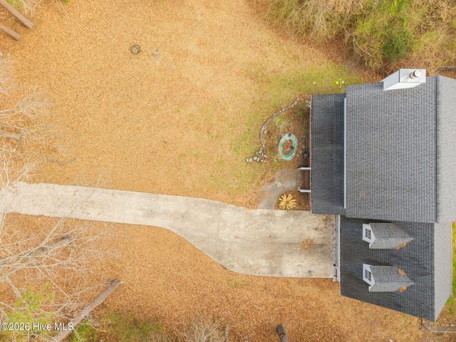 411 Candlewood Drive, Jacksonville, NC 28540