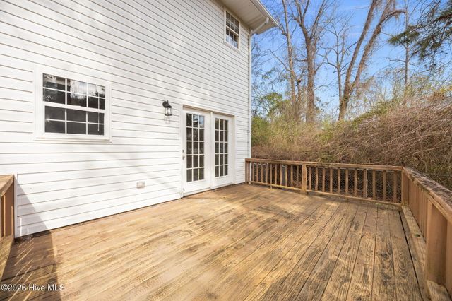 411 Candlewood Drive, Jacksonville, NC 28540