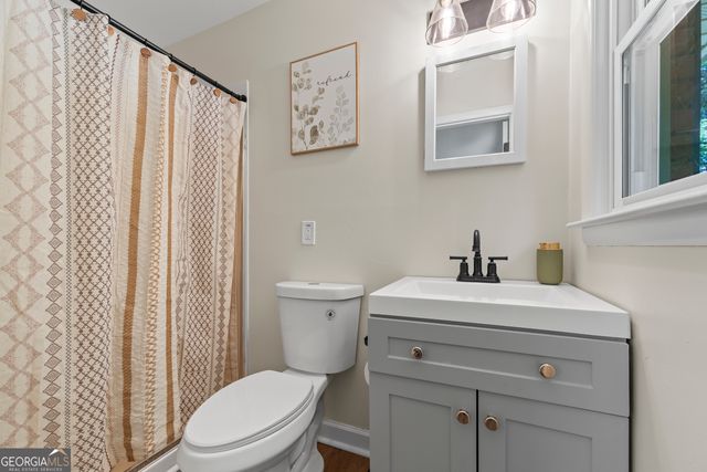 258 Pebble Creek Drive, Toccoa, GA 30577