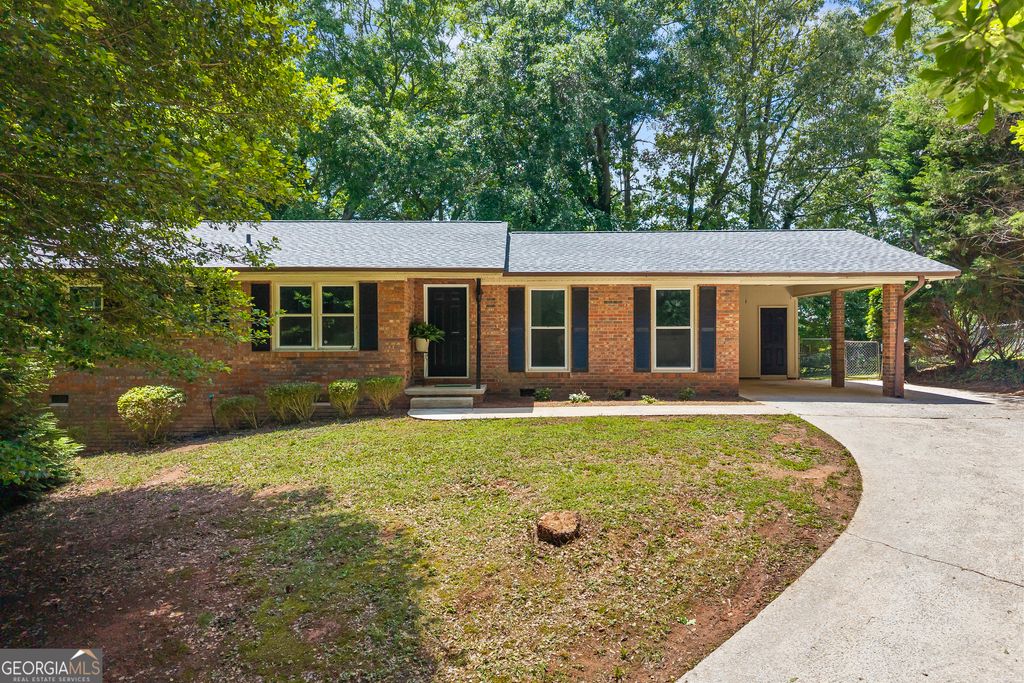 258 Pebble Creek Drive, Toccoa, GA 30577