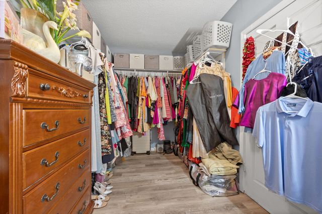 307 Maryland Avenue W, Saint Paul, MN 55117