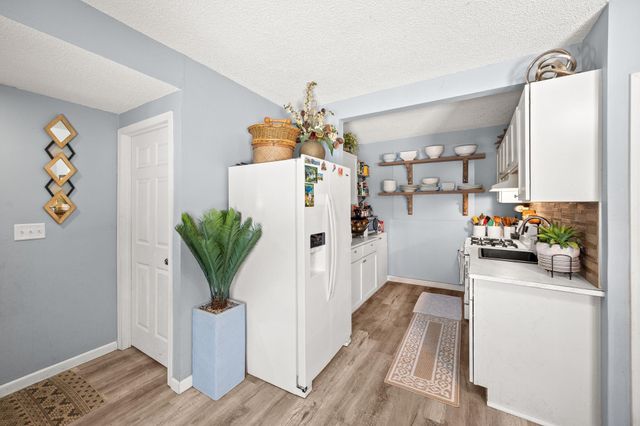 307 Maryland Avenue W, Saint Paul, MN 55117