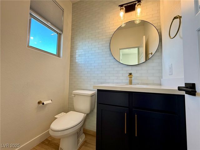 936 East Sunset Road, Henderson, NV 89011