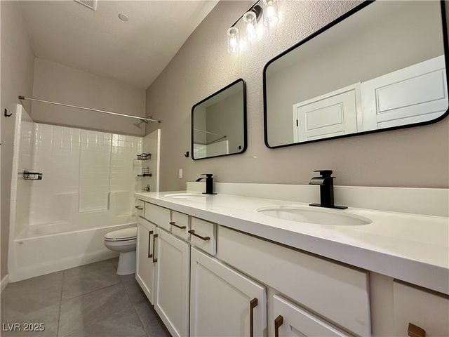 936 East Sunset Road, Henderson, NV 89011