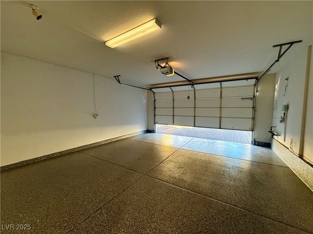 936 East Sunset Road, Henderson, NV 89011