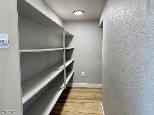 936 East Sunset Road, Henderson, NV 89011