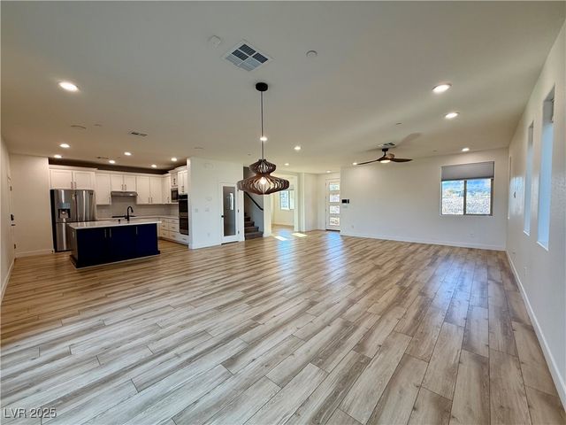 936 East Sunset Road, Henderson, NV 89011