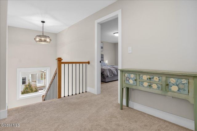 10 Quail Run, Voorheesville, NY 12186